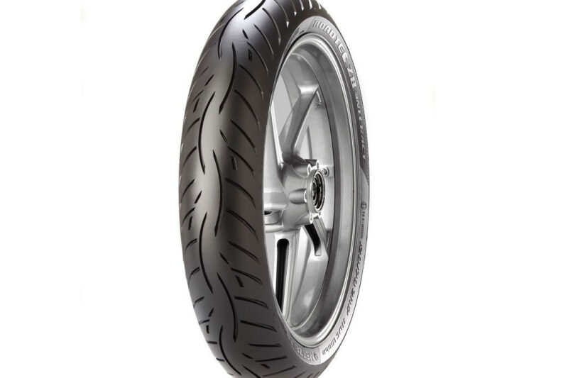 Neumático METZELER ROADTEC Z8 INTERACT 160/60/17