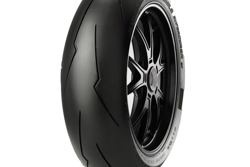 Neumático Pirelli Diablo Supercorsa SP - V4 trasero