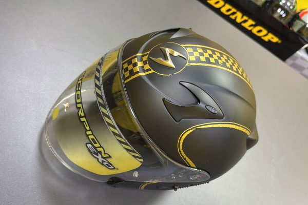 Casco Scorpion EXO-220 Amarillo - Outlet