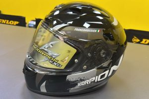 Casco Scorpion EXO-710 Negro - Outlet